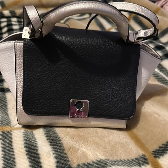 Jessica Simpson Handbag - Picture 1 of 5